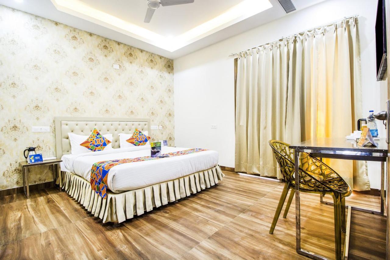 S.R. Residency Ξενοδοχείο Zirakpur Εξωτερικό φωτογραφία