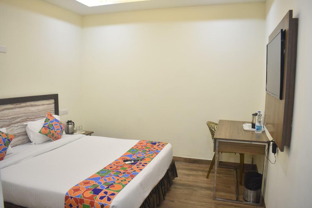 S.R. Residency Ξενοδοχείο Zirakpur Εξωτερικό φωτογραφία